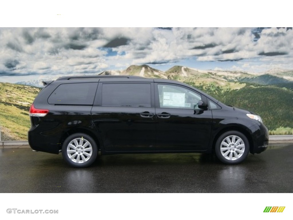 2011 Sienna LE AWD - Black / Light Gray photo #2