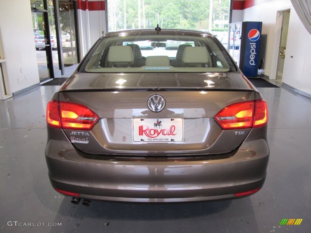 2012 Jetta TDI Sedan - Toffee Brown Metallic / Cornsilk Beige photo #3