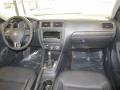 Black - Jetta SE Sedan Photo No. 9