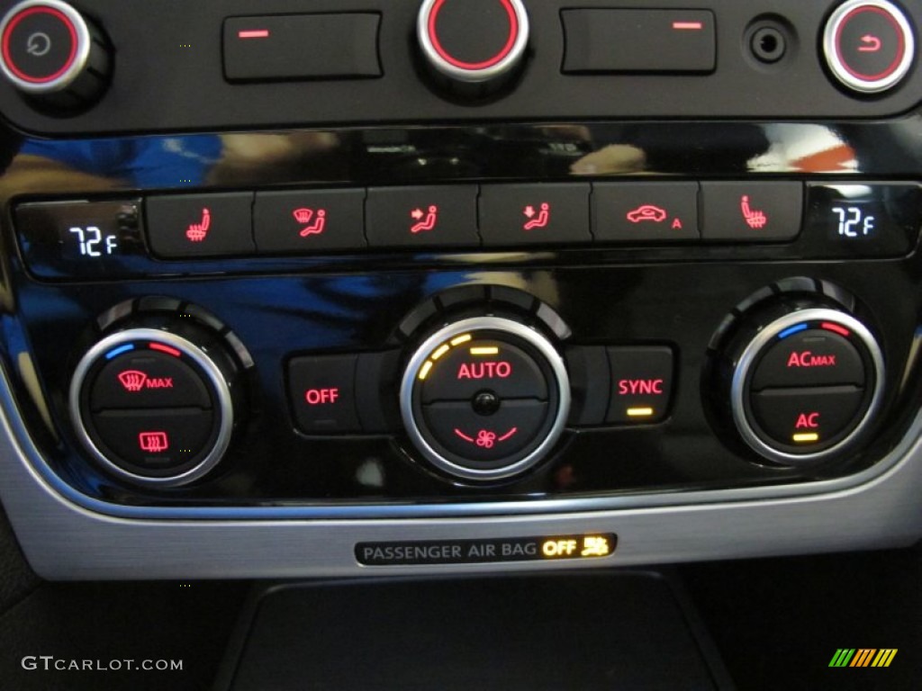2012 Volkswagen Passat 2.5L SE Controls Photo #54192010