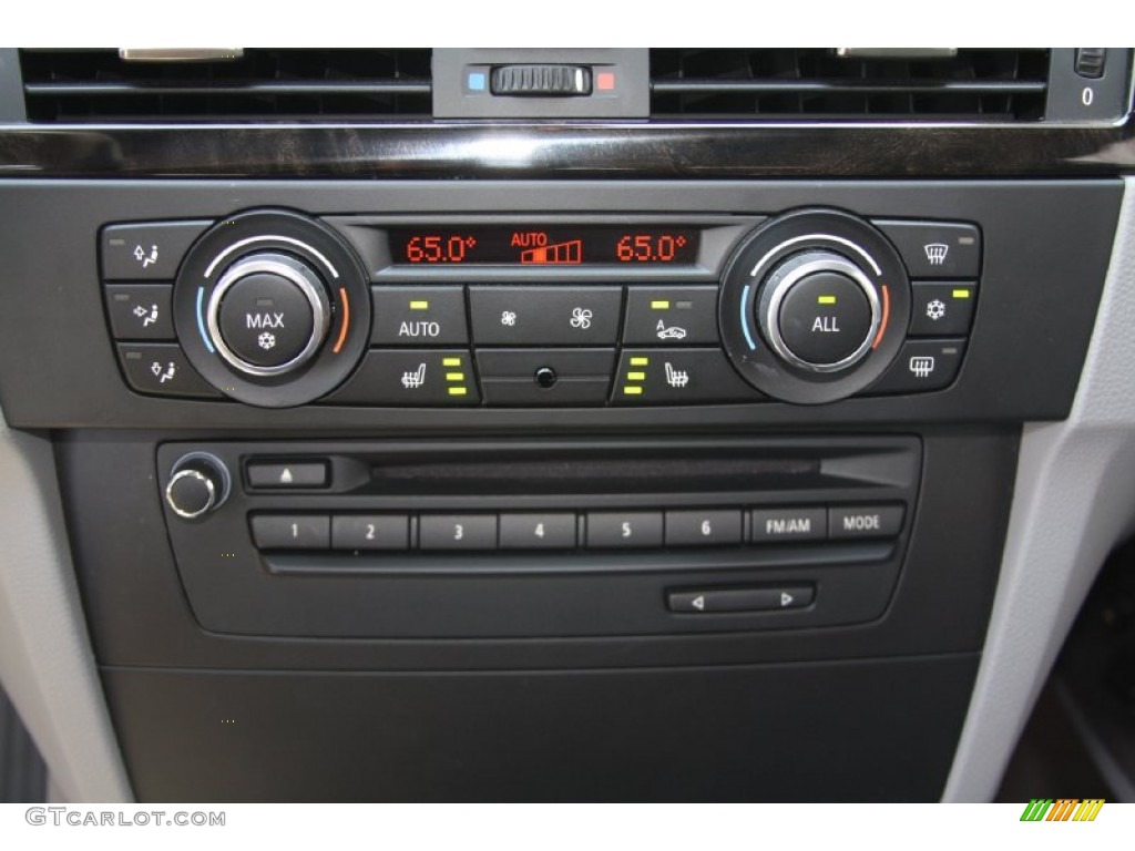 2010 BMW 3 Series 328i Convertible Controls Photo #54192676