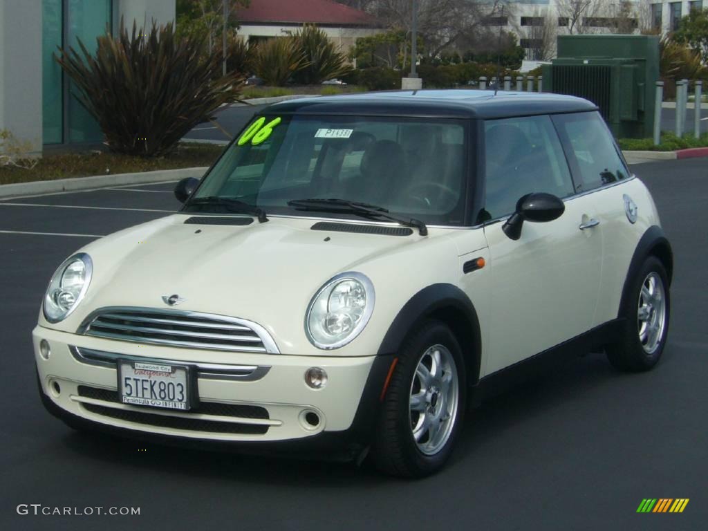 2006 Cooper Hardtop - Pepper White / Black/Panther Black photo #1