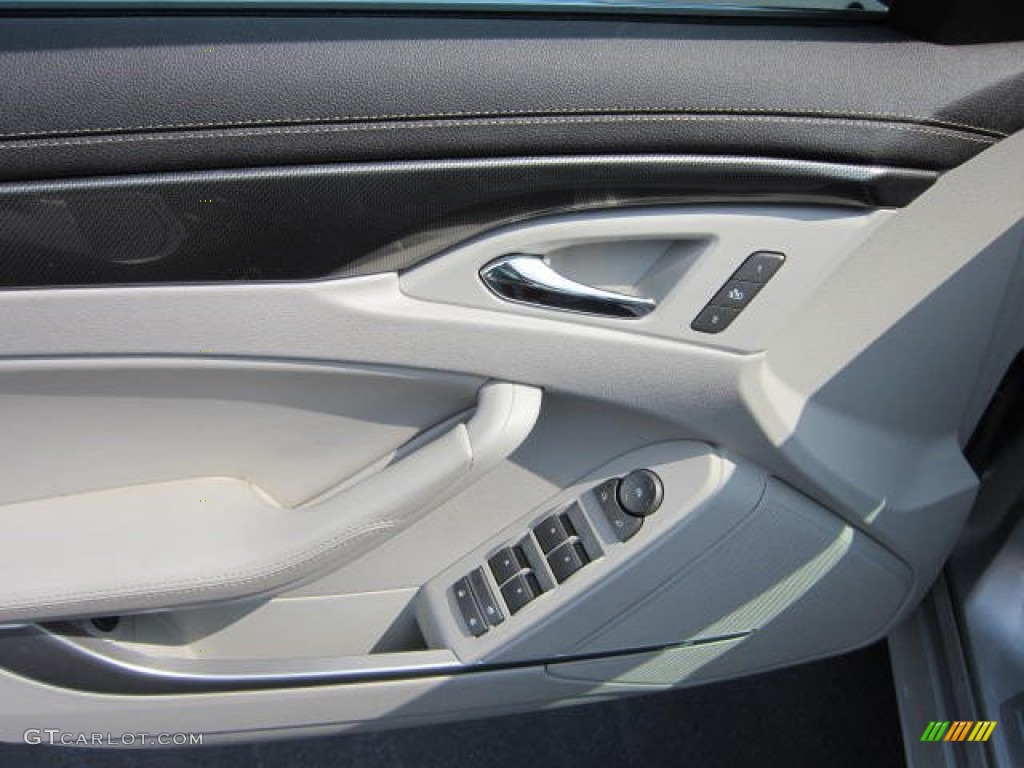 2009 CTS 4 AWD Sedan - Radiant Silver / Light Titanium/Ebony photo #17