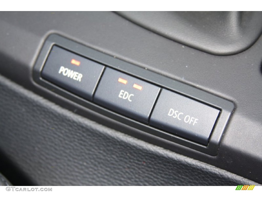 2009 BMW M3 Sedan Controls Photo #54196960