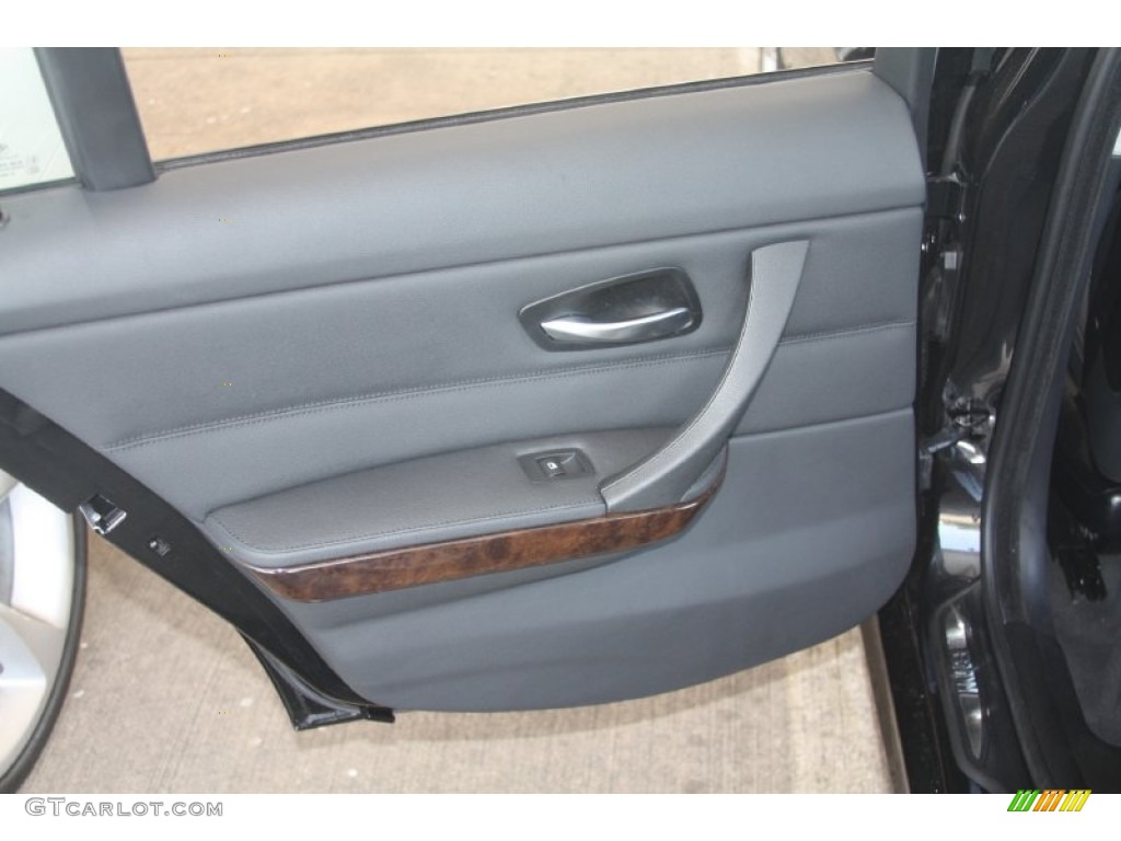 2009 3 Series 328i Sedan - Black Sapphire Metallic / Black photo #27