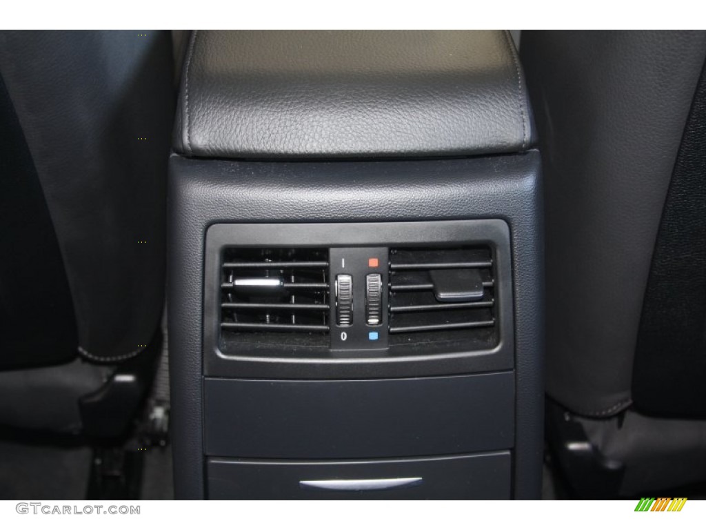 2009 3 Series 328i Sedan - Black Sapphire Metallic / Black photo #30