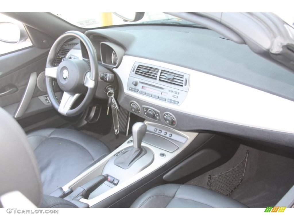 2003 Z4 3.0i Roadster - Sterling Grey Metallic / Black photo #26