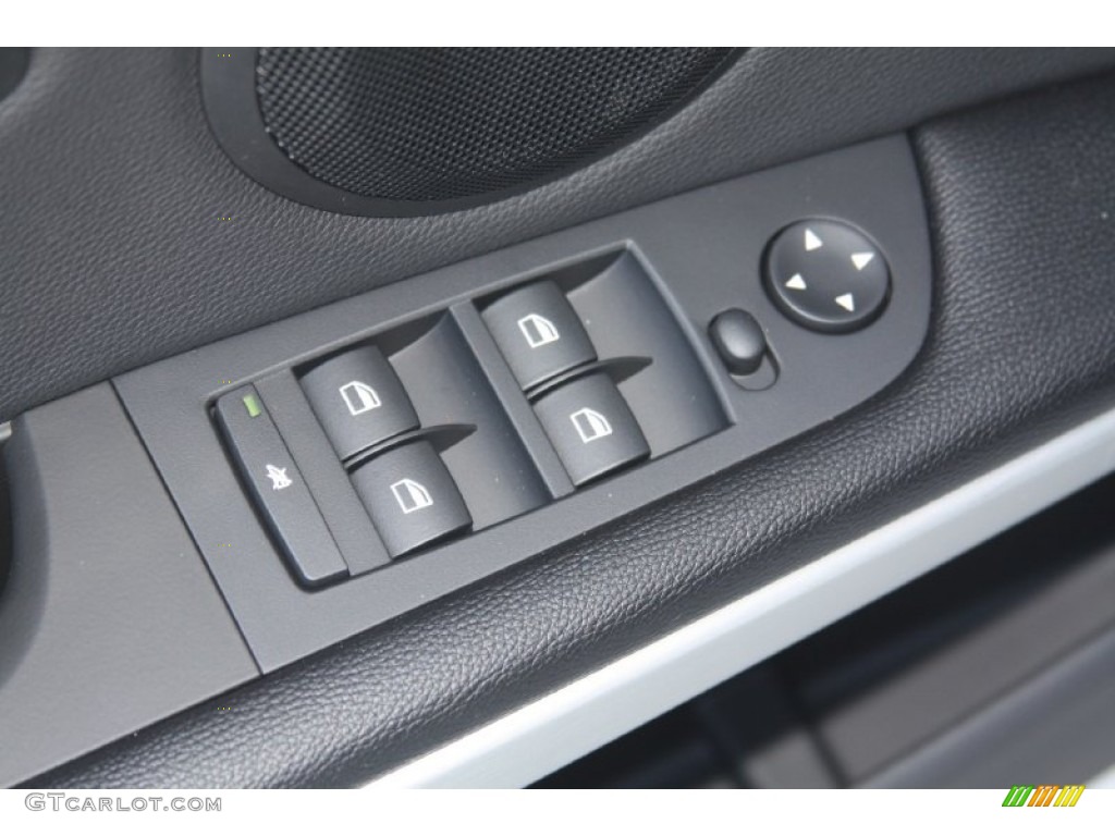 2011 3 Series 328i Sedan - Alpine White / Black photo #13