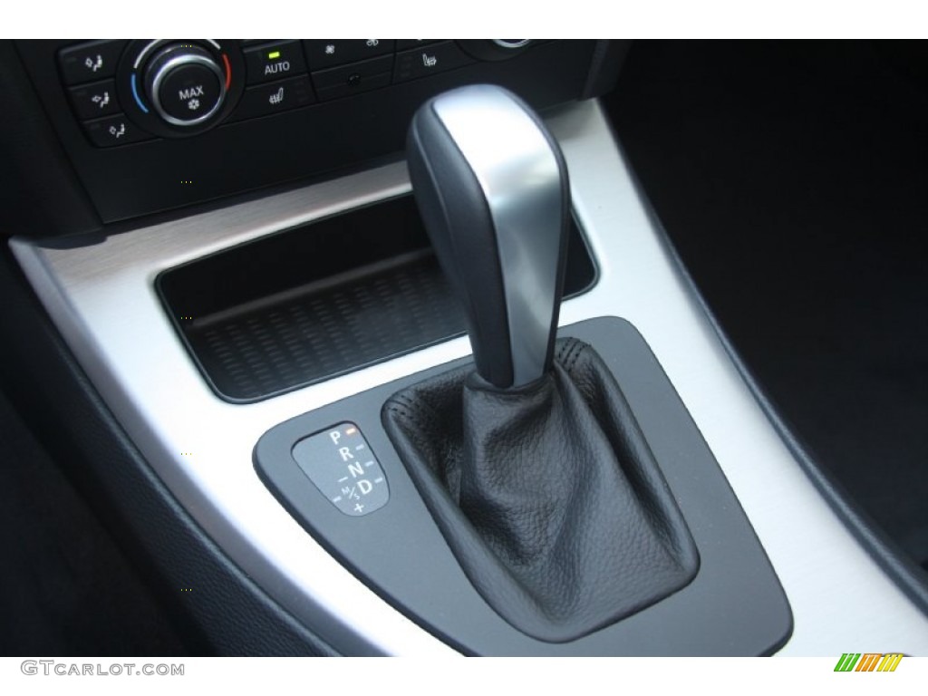 2011 3 Series 328i Sedan - Alpine White / Black photo #16