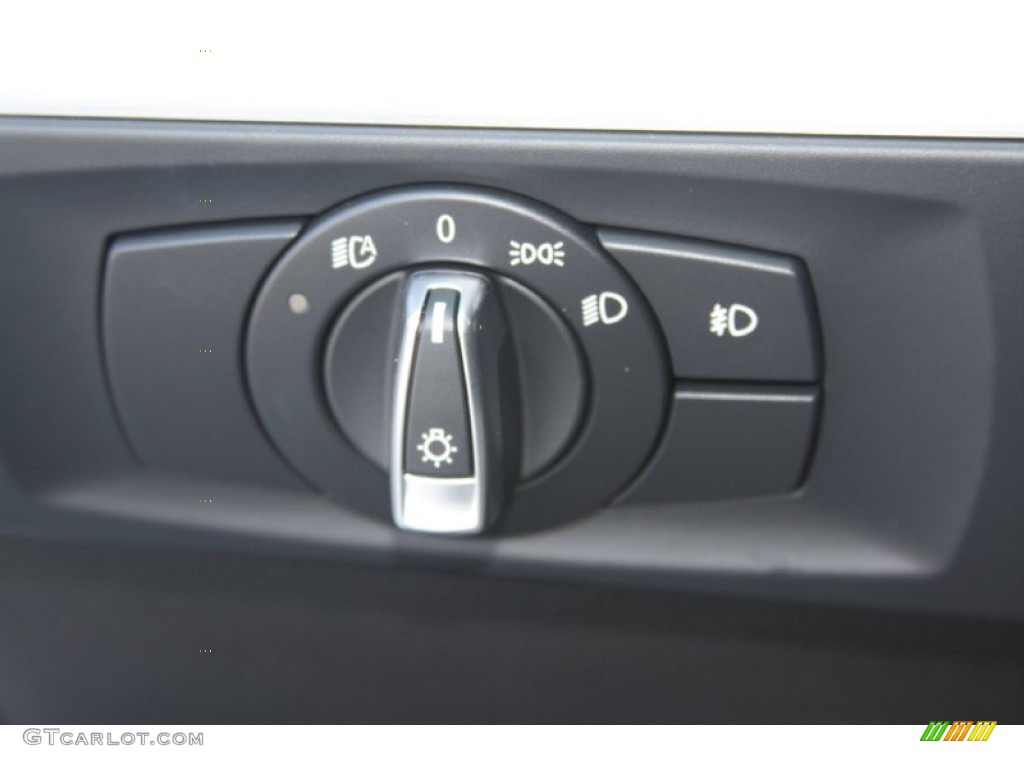 2011 3 Series 328i Sedan - Alpine White / Black photo #21