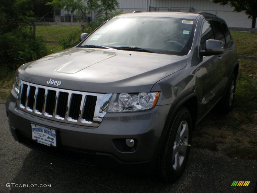 2012 Grand Cherokee Laredo X Package 4x4 - Mineral Gray Metallic / Black photo #1