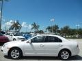 2009 White Suede Ford Fusion SE  photo #11