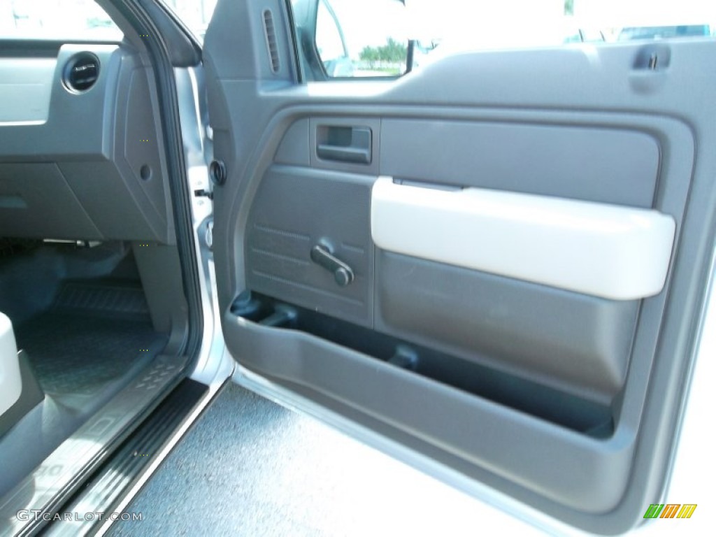 2010 F150 XL Regular Cab - Ingot Silver Metallic / Medium Stone photo #19