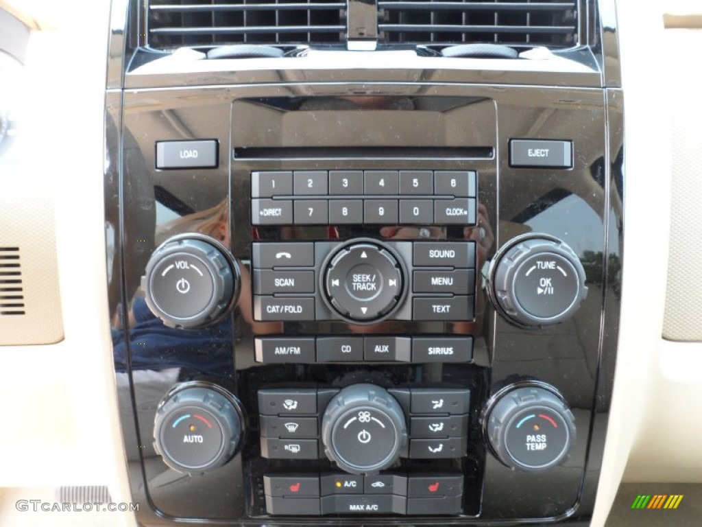 2012 Ford Escape Limited V6 Controls Photo #54207933