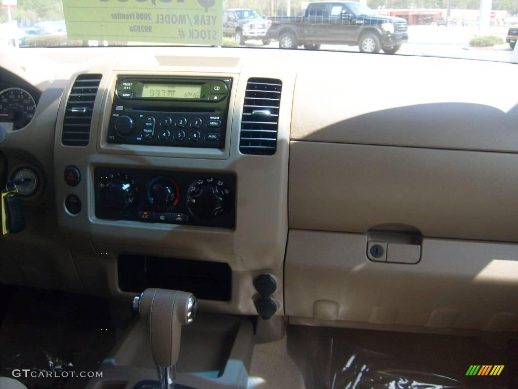 2006 Frontier LE Crew Cab - Granite Metallic / Desert photo #24
