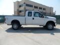 Oxford White - F350 Super Duty XL SuperCab 4x4 Photo No. 2