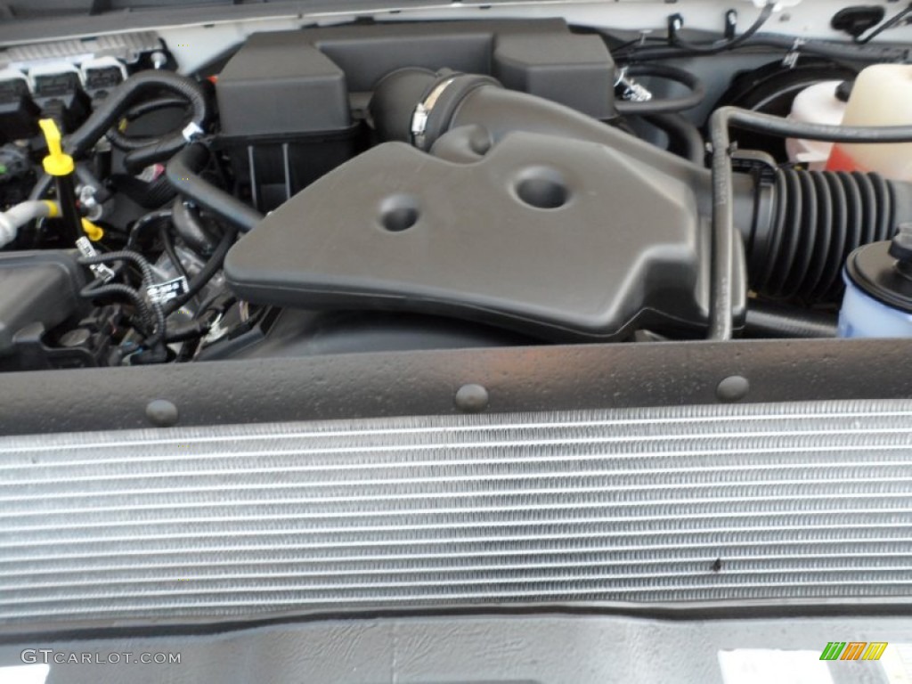 2012 Ford F350 Super Duty XL SuperCab 4x4 Engine Photos