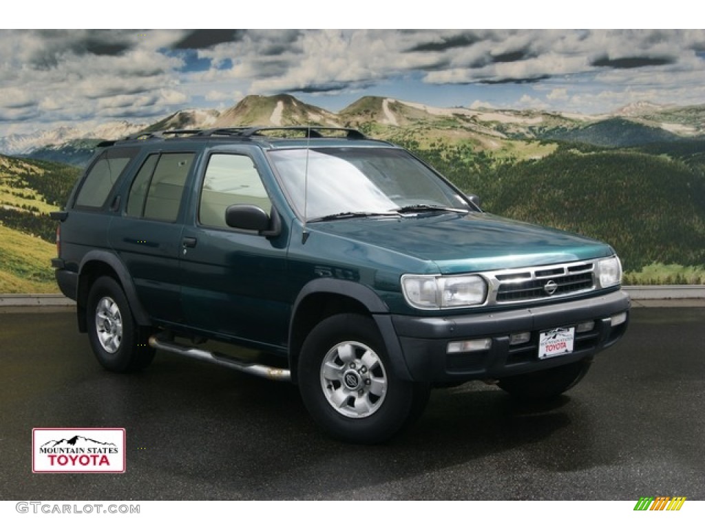 Cobalt Green Pearl Nissan Pathfinder