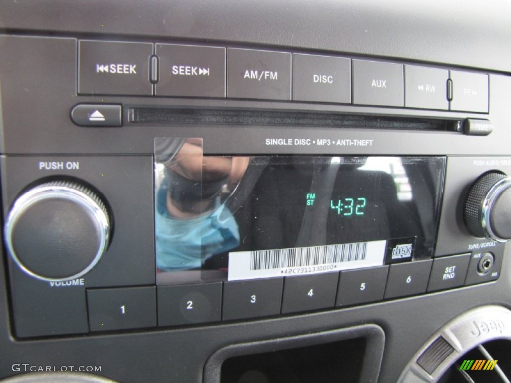 2012 Jeep Wrangler Unlimited Sport 4x4 Audio System Photo #54216624