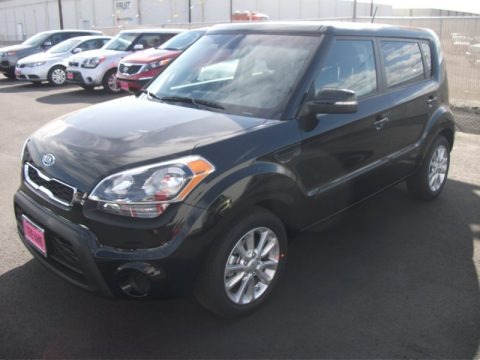 2012 Kia Soul + Data, Info and Specs