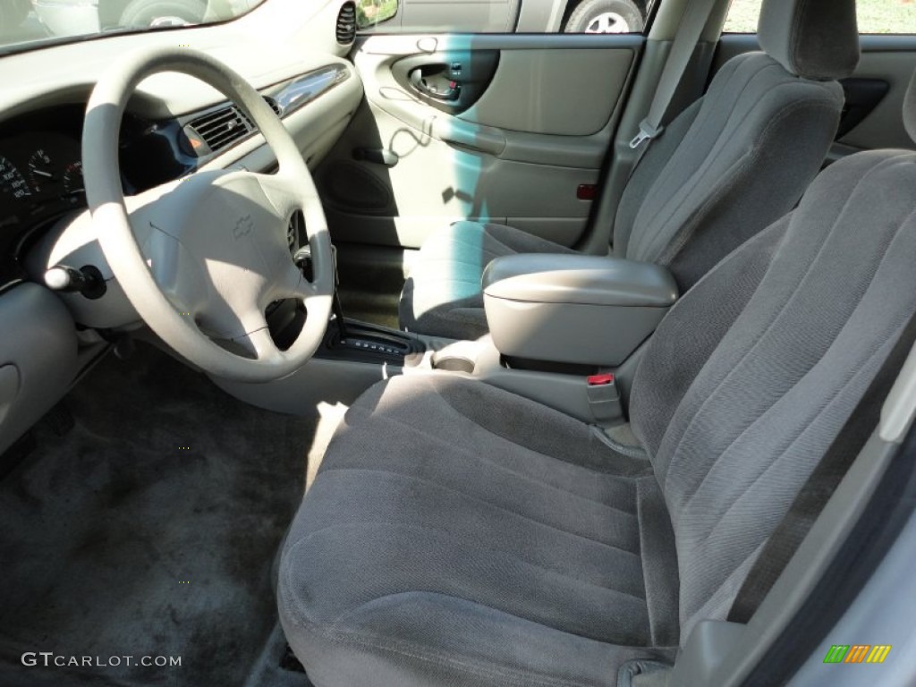 2003 Malibu Sedan - Galaxy Silver Metallic / Gray photo #10