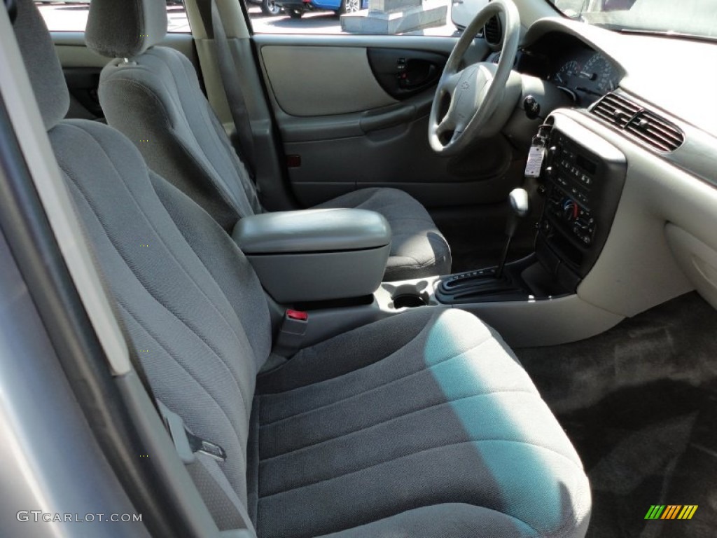 2003 Malibu Sedan - Galaxy Silver Metallic / Gray photo #16
