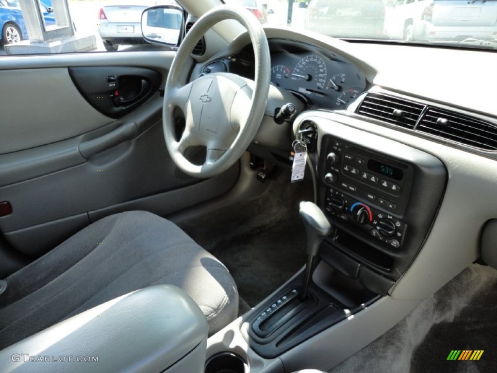 2003 Malibu Sedan - Galaxy Silver Metallic / Gray photo #17