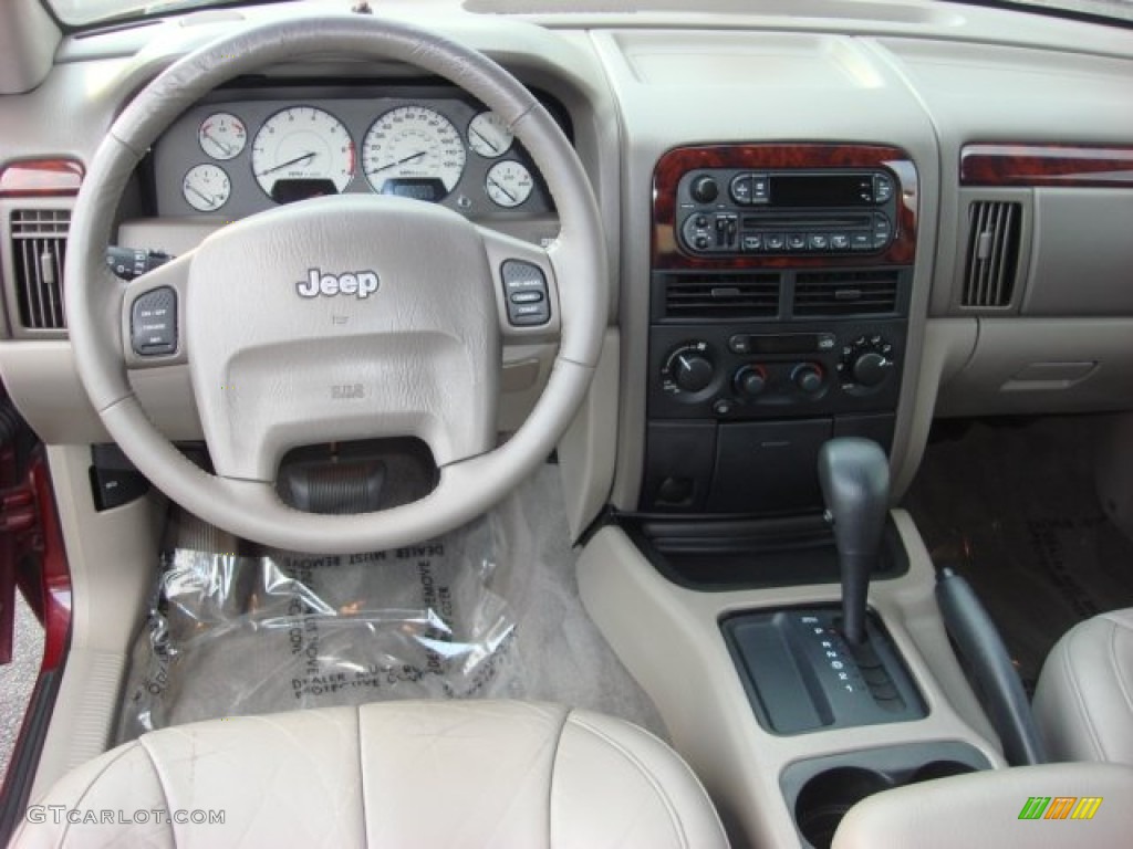 2002 Jeep Grand Cherokee Limited Taupe Dashboard Photo #54224763