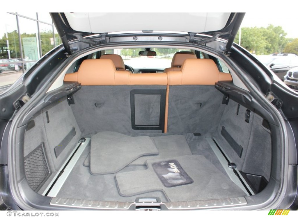 2008 BMW X6 xDrive50i Trunk Photos