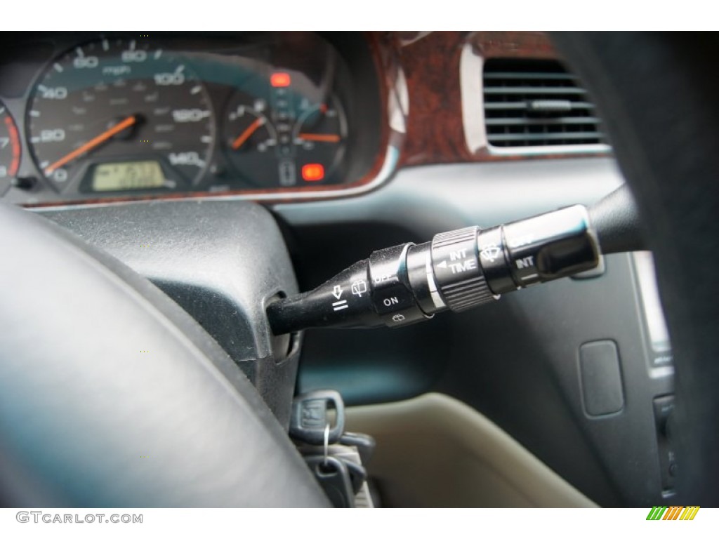 2002 Honda Odyssey EX-L Controls Photo #54227439