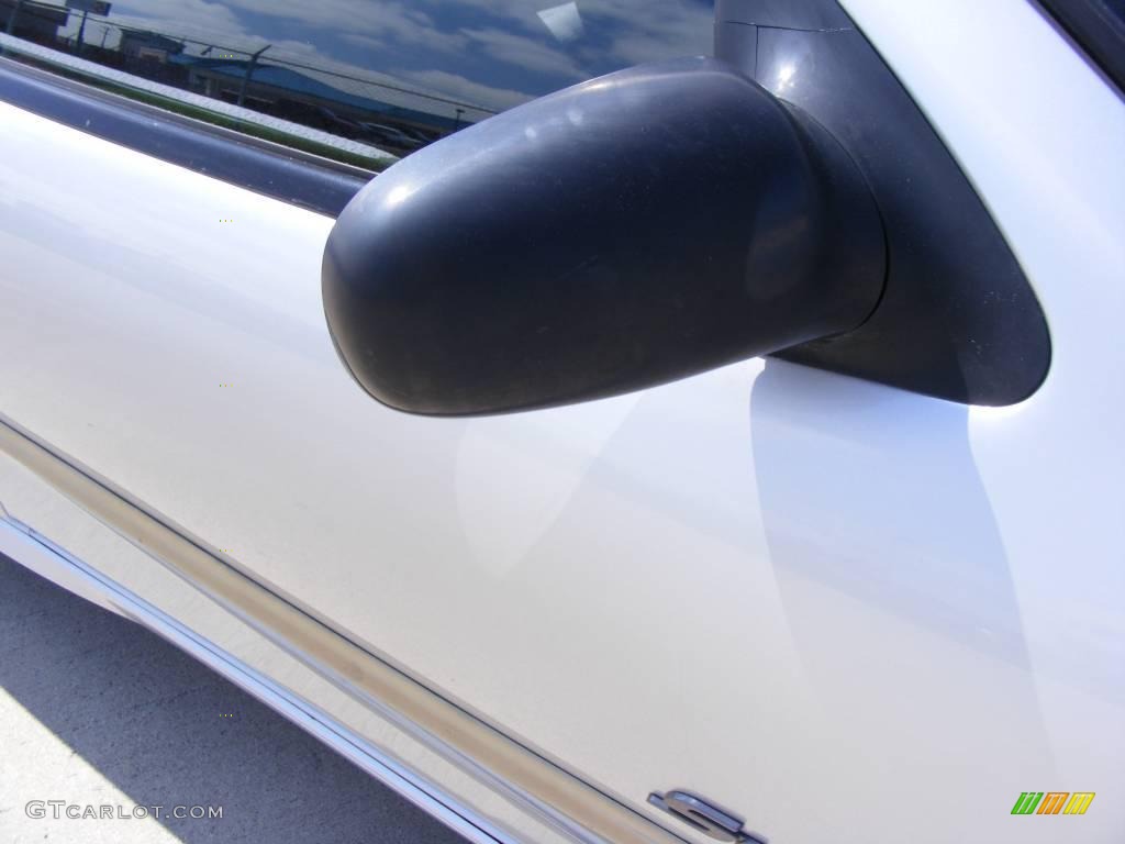 2000 Sunfire SE Coupe - Ultra Silver Metallic / Graphite photo #15