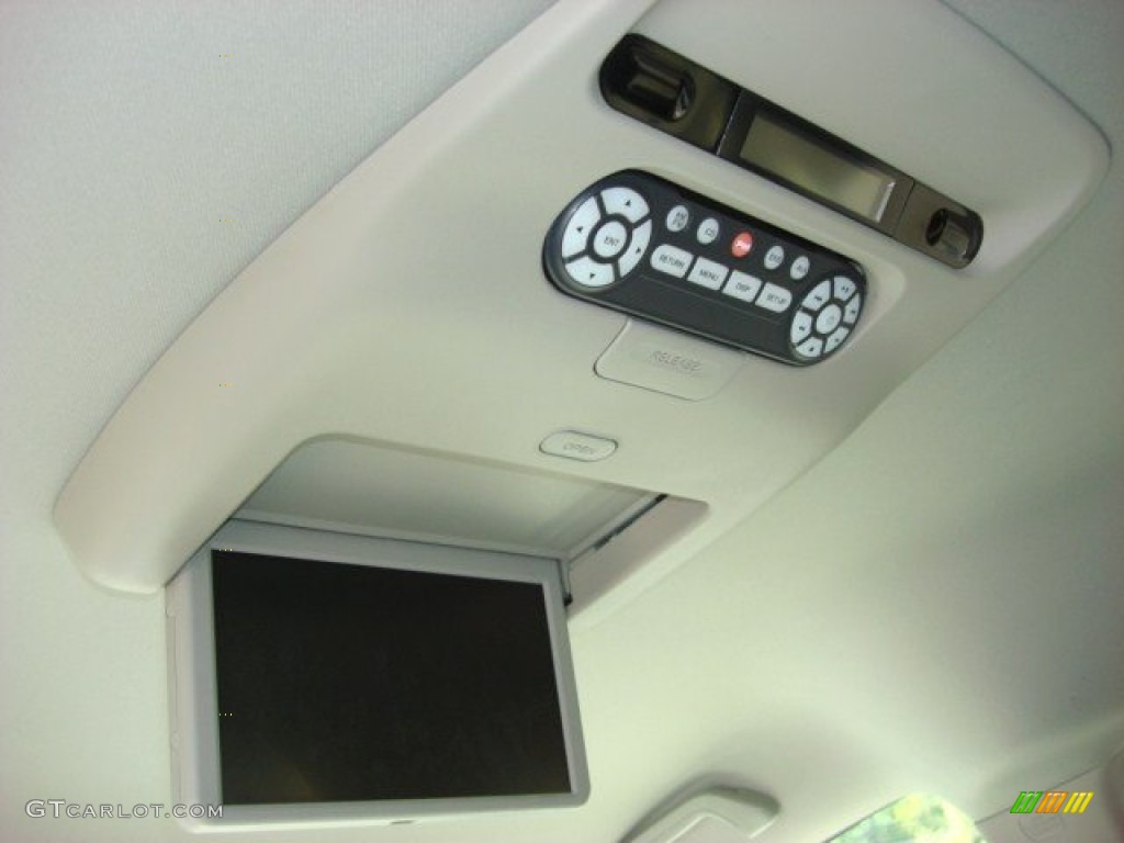 2010 Honda Odyssey EX Controls Photo #54228492