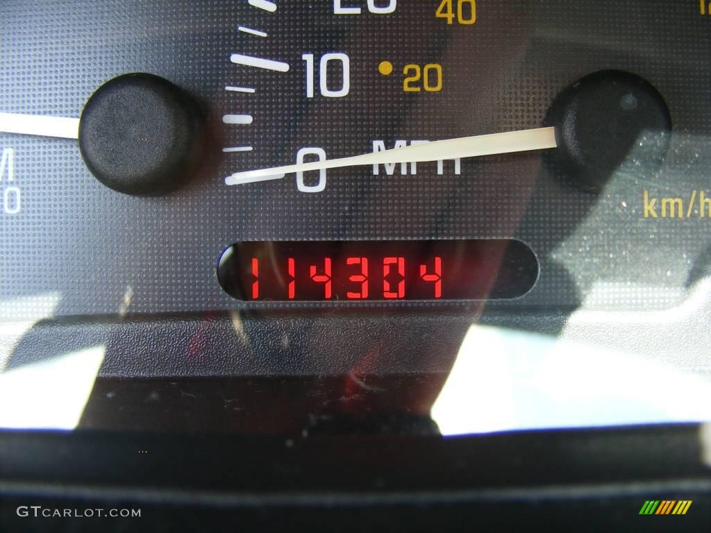 2000 Sunfire SE Coupe - Ultra Silver Metallic / Graphite photo #38