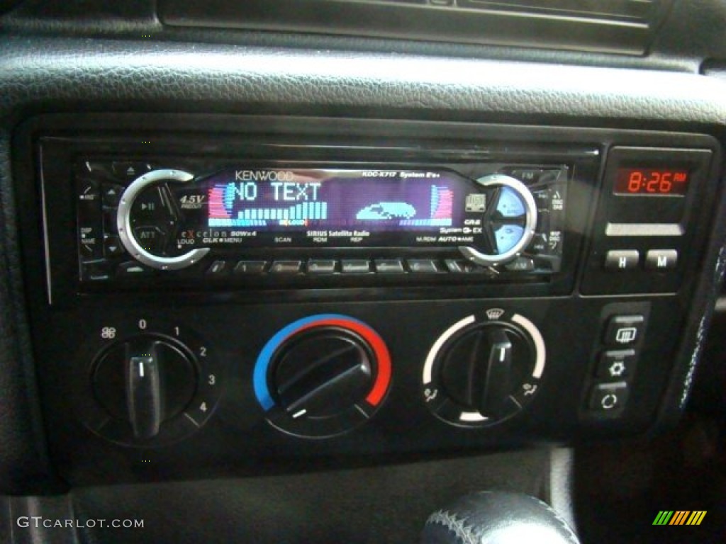 1998 BMW 3 Series 318ti Coupe Audio System Photo #54231740