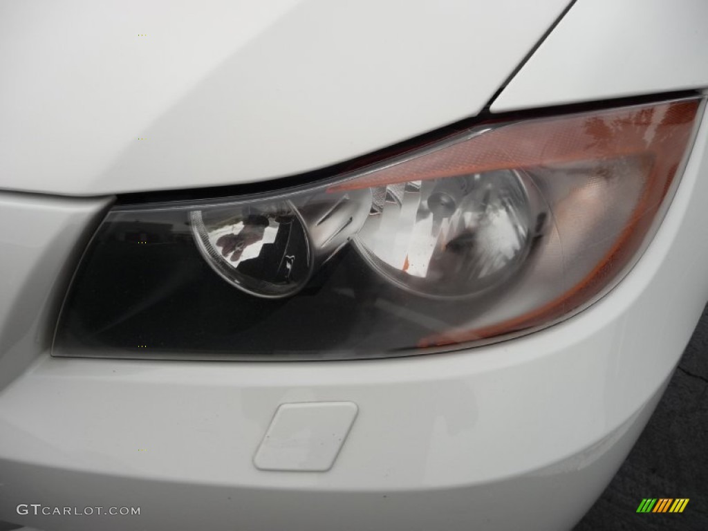 2006 3 Series 325xi Sedan - Alpine White / Black photo #19