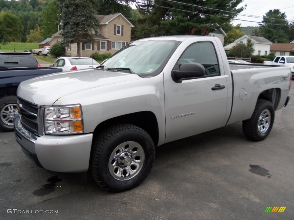 2011 Silverado 1500 LS Regular Cab 4x4 - Sheer Silver Metallic / Dark Titanium photo #2