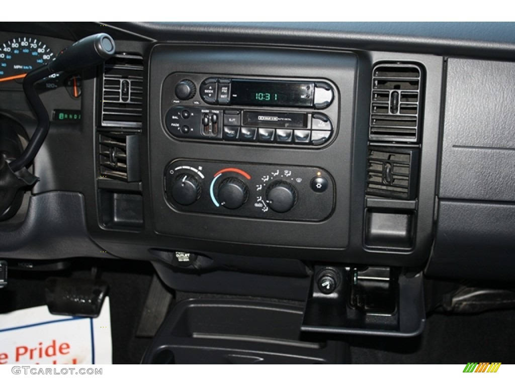 2001 Dodge Dakota SLT Quad Cab Controls Photo #54235257