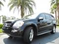 Obsidian Black Metallic - GL 450 4Matic Photo No. 2