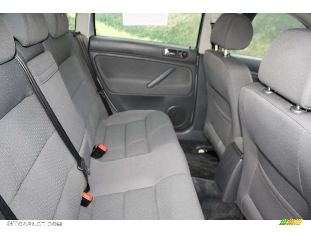 Grey Interior 2004 Volkswagen Passat GLS TDI Sedan Photo #54240459
