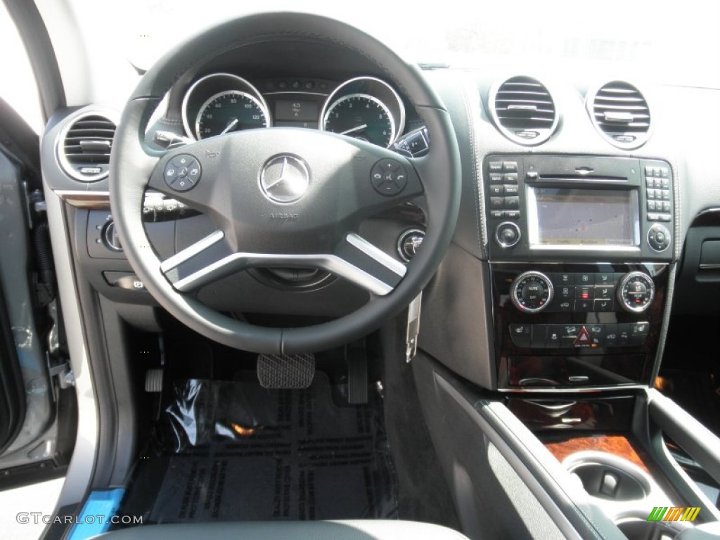 2012 Mercedes-Benz GL 450 4Matic Black Dashboard Photo #54241242