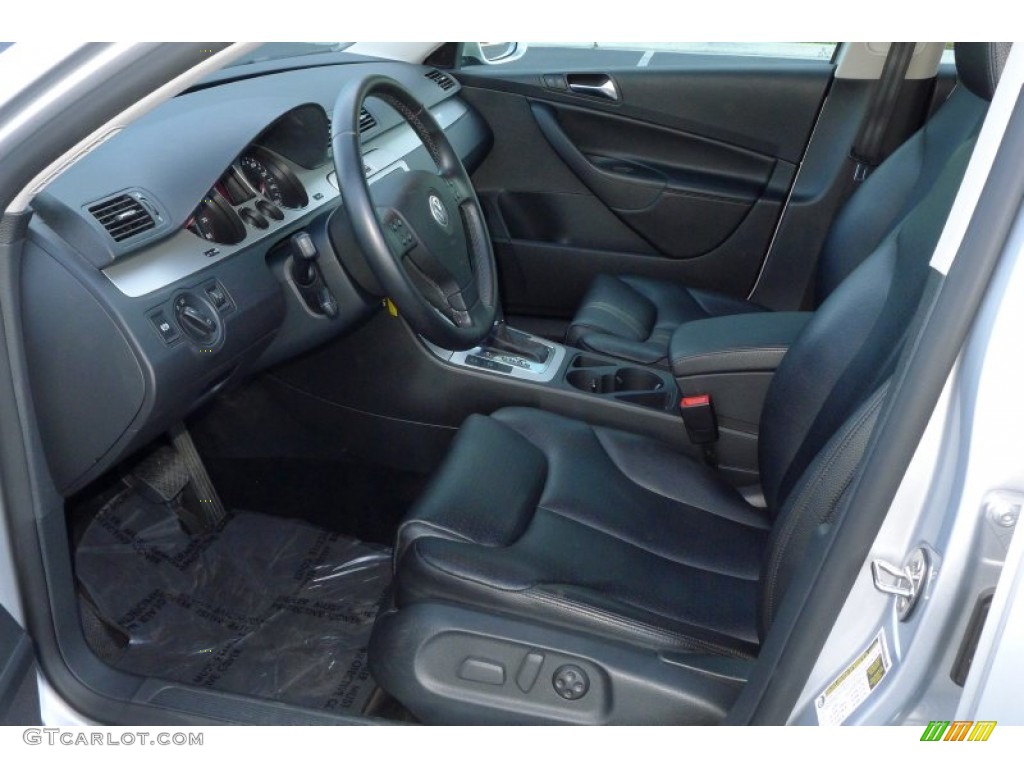 Deep Black Interior 2009 Volkswagen Passat Komfort Wagon Photo #54241617
