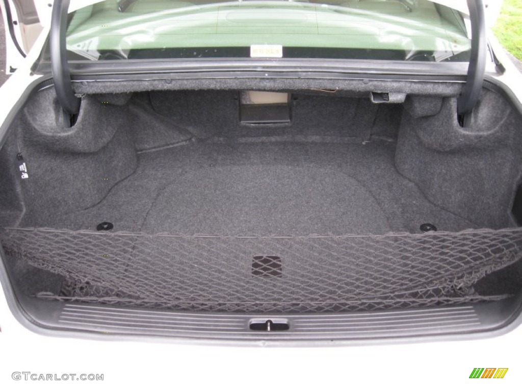 2000 Cadillac DeVille DTS Trunk Photo #54242498