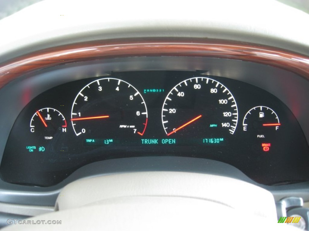 2000 Cadillac DeVille DTS Gauges Photo #54242645