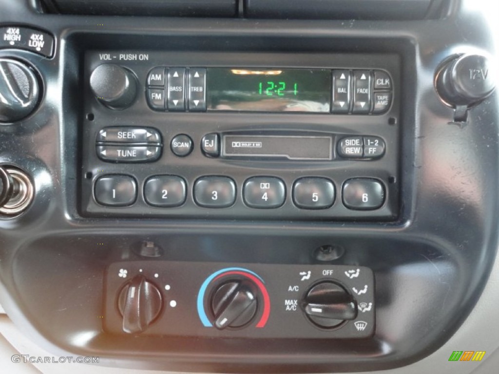 1999 Ford Ranger XLT Extended Cab 4x4 Audio System Photos