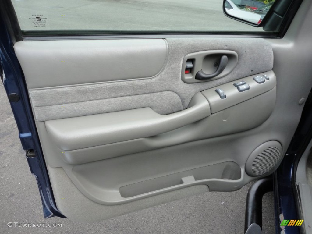2000 GMC Jimmy SLS 4x4 Pewter Door Panel Photo #54245588