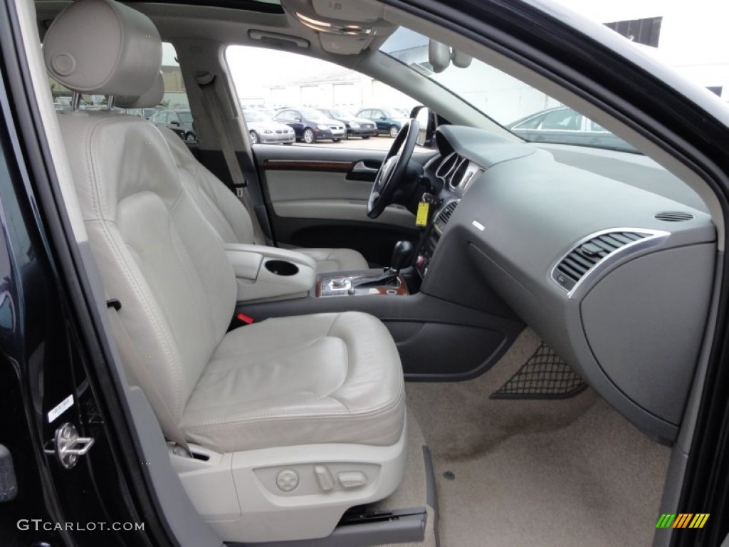 Cardamom Beige Interior 2007 Audi Q7 4.2 Premium quattro Photo #54246284