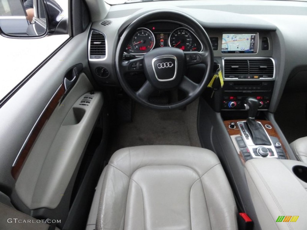 2007 Audi Q7 4.2 Premium quattro Cardamom Beige Dashboard Photo #54246372