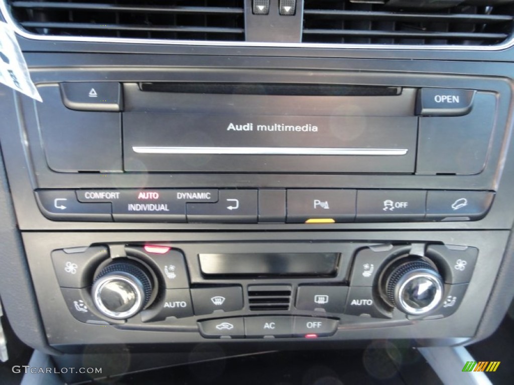 2011 Audi Q5 3.2 quattro Controls Photo #54246858