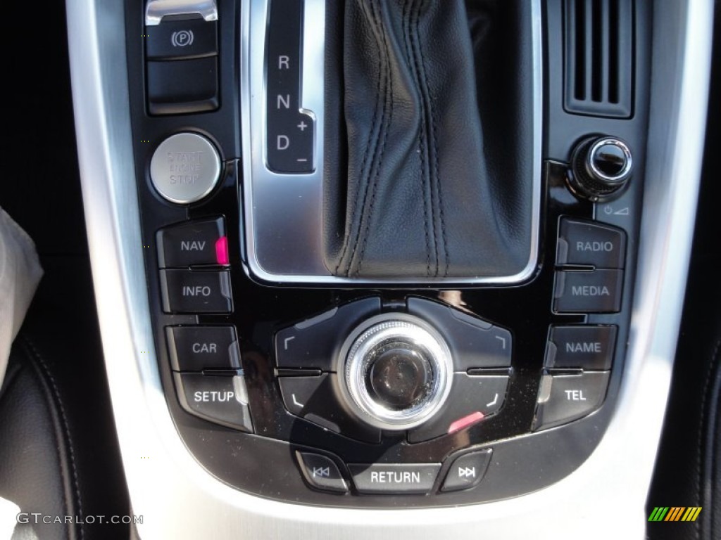 2011 Audi Q5 3.2 quattro Controls Photo #54246875