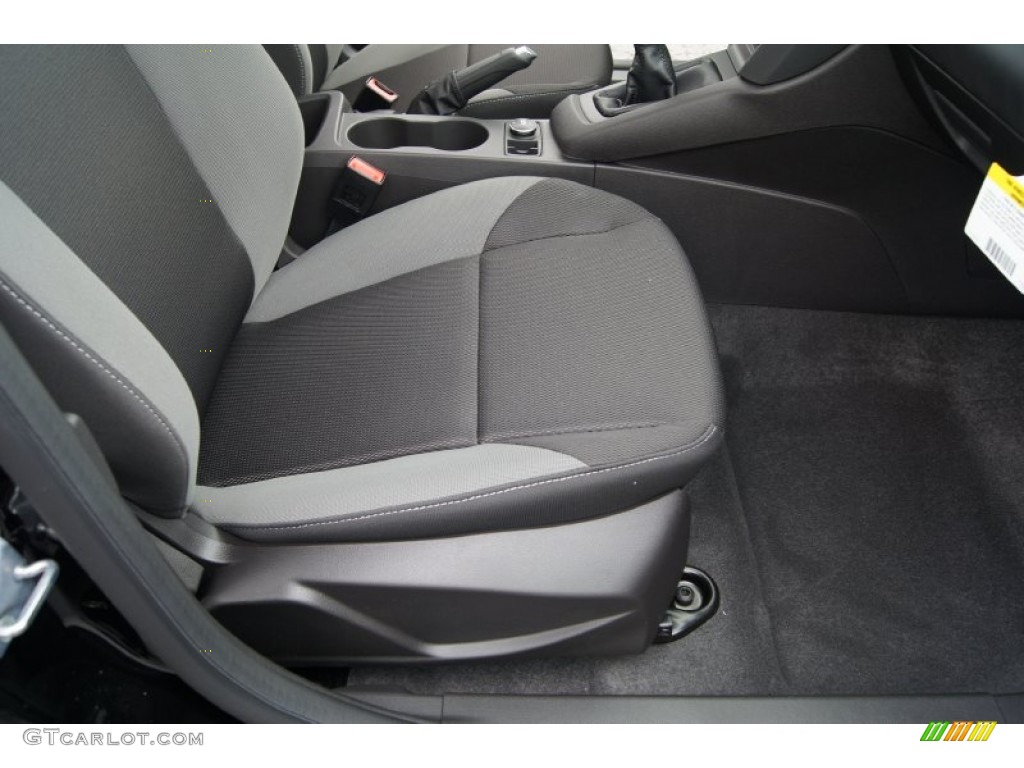 2012 Focus S Sedan - Black / Charcoal Black photo #13